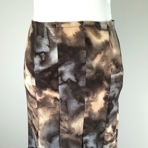 Red Coral Collection Midi Skirt Size M - Picture 2 of 8